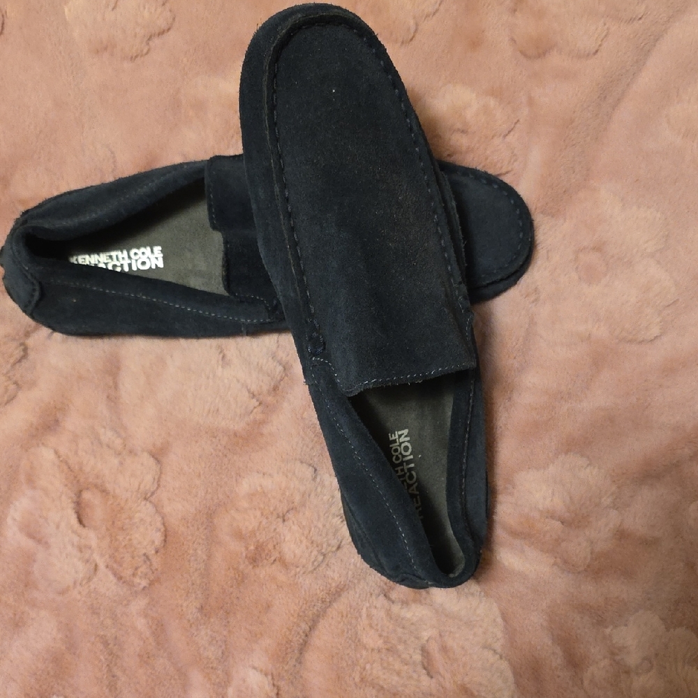 Kenneth Cole Men's Navy Suede Loafers, Preloved & Gently Worn